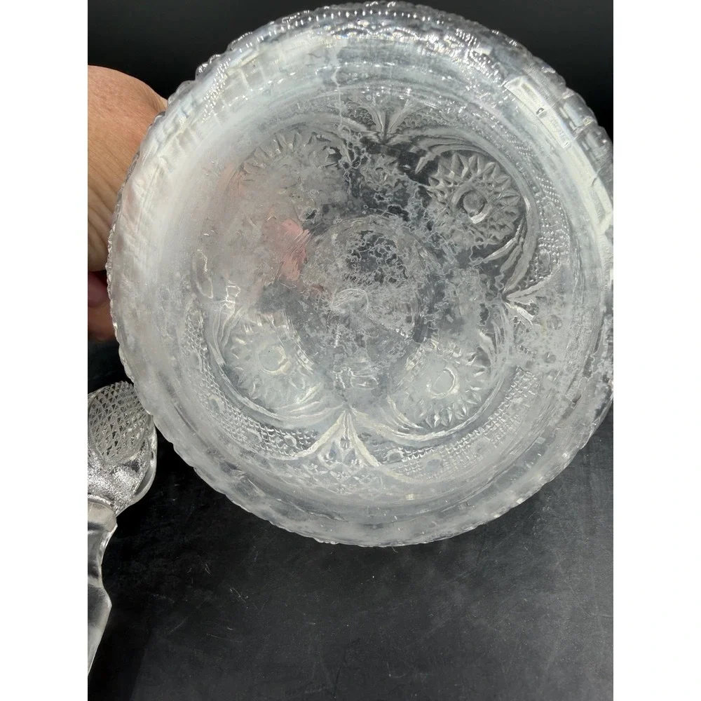 ✨🍾 Vintage Pressed Cut Glass Crystal Cruet – 6